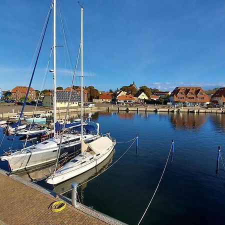 Ferienwohnung Hafenblick Wiek auf Rügen Zewnętrze zdjęcie