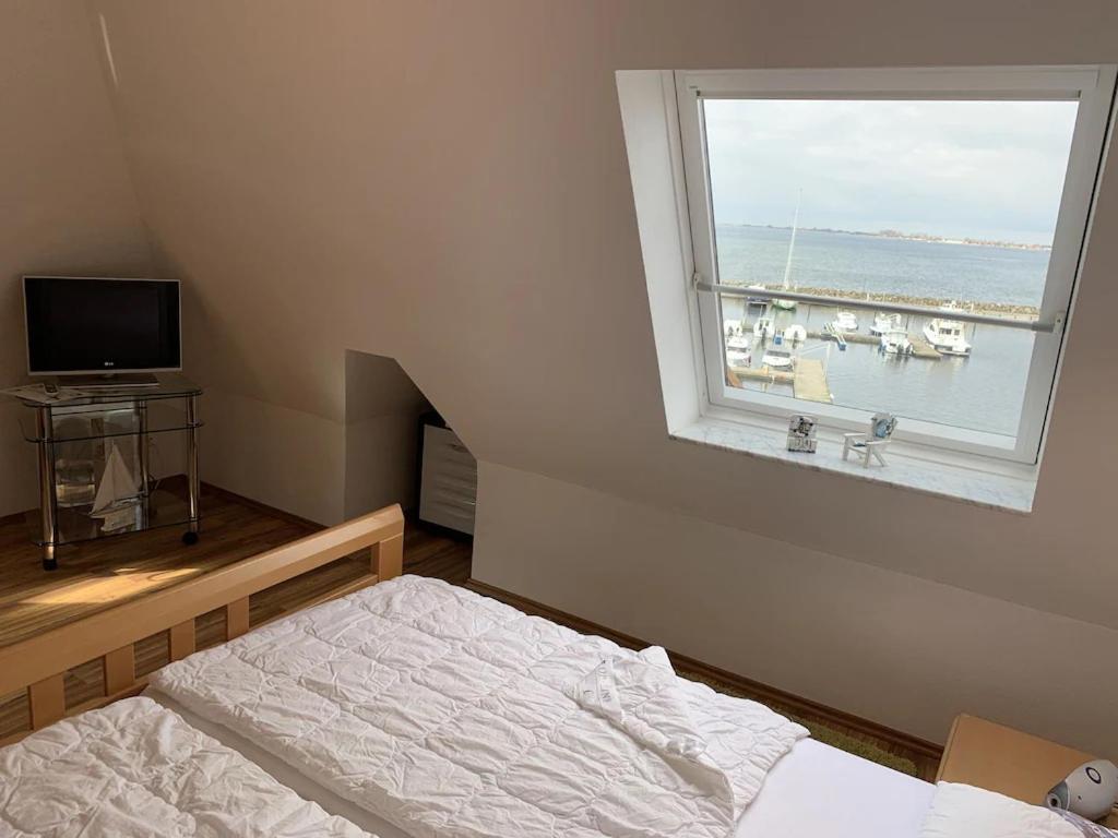 Ferienwohnung Hafenblick Wiek auf Rügen Zewnętrze zdjęcie