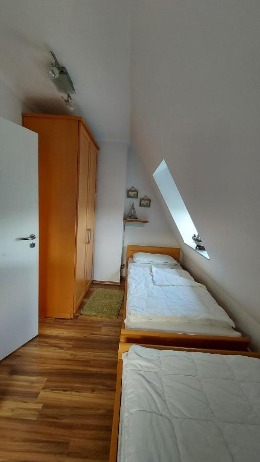 Ferienwohnung Hafenblick Wiek auf Rügen Zewnętrze zdjęcie