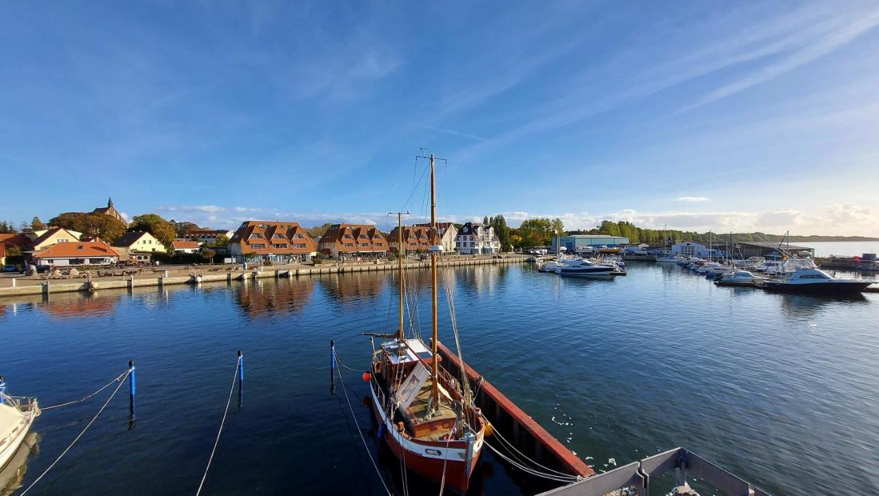 Ferienwohnung Hafenblick Wiek auf Rügen Zewnętrze zdjęcie